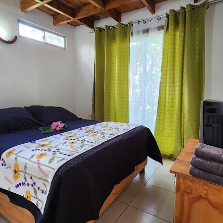 Cabanas Manuto Hanga Roa Extérieur photo