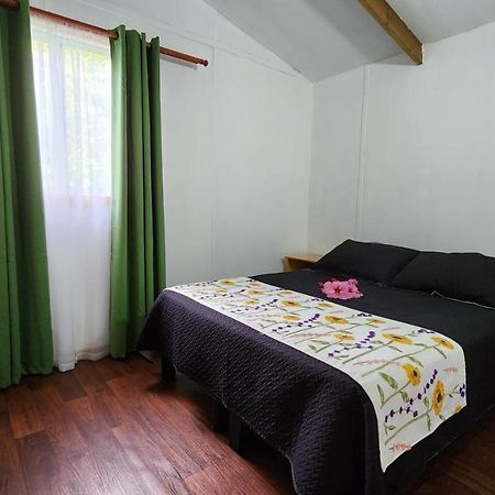 Cabanas Manuto Hanga Roa Extérieur photo