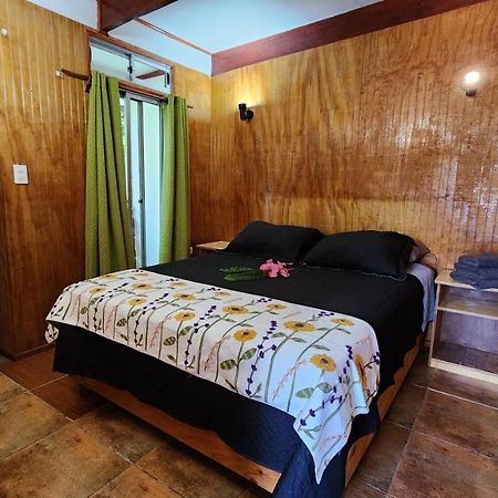Cabanas Manuto Hanga Roa Extérieur photo