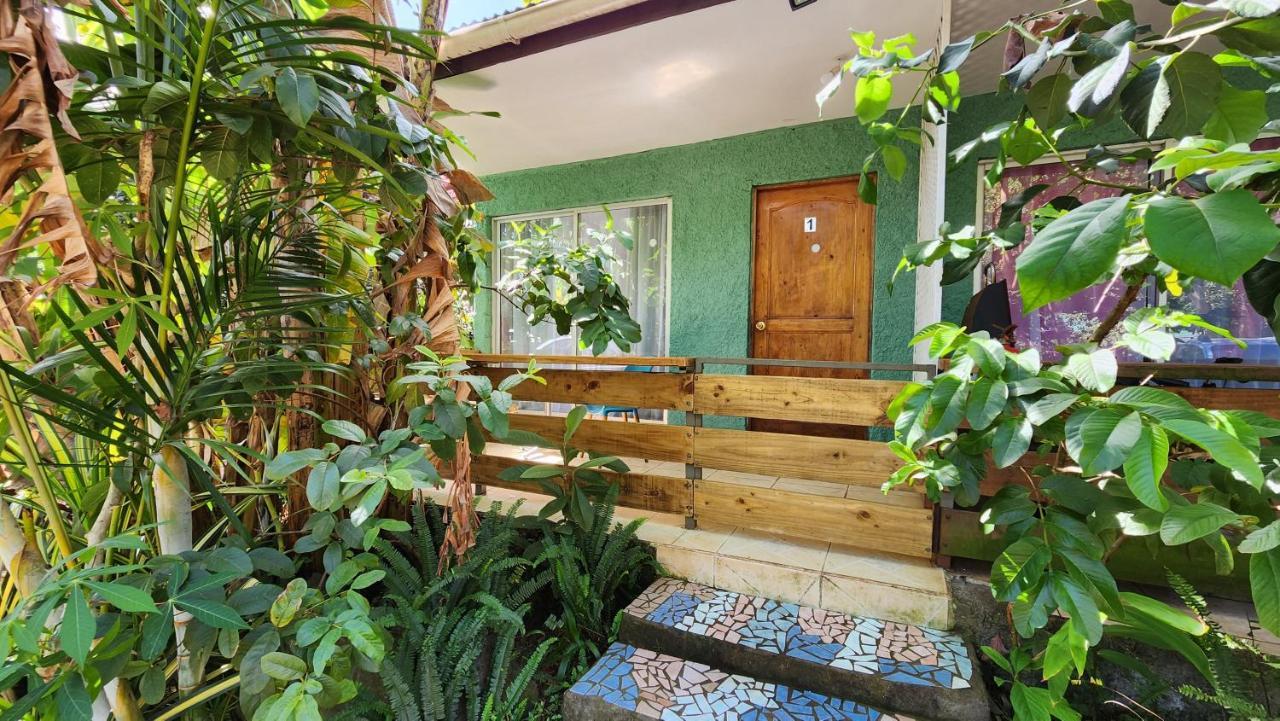 Cabanas Manuto Hanga Roa Extérieur photo