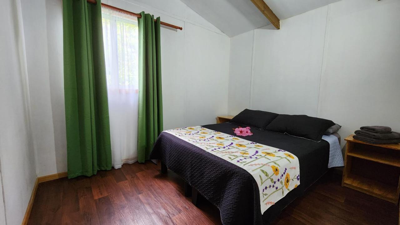 Cabanas Manuto Hanga Roa Extérieur photo