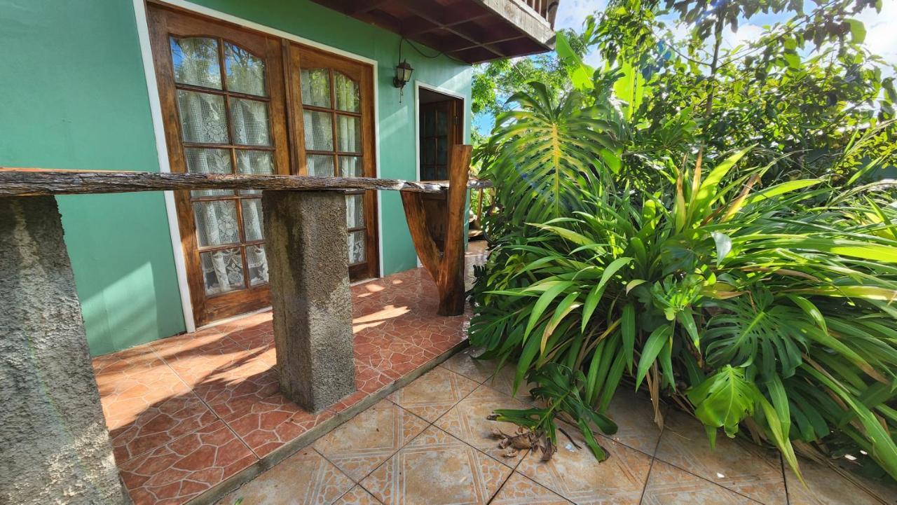 Cabanas Manuto Hanga Roa Extérieur photo